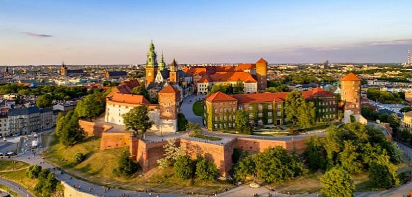 Historyczne fortyfikacje Warszawy i Krakowa: Zachwycające świadectwa przeszłości