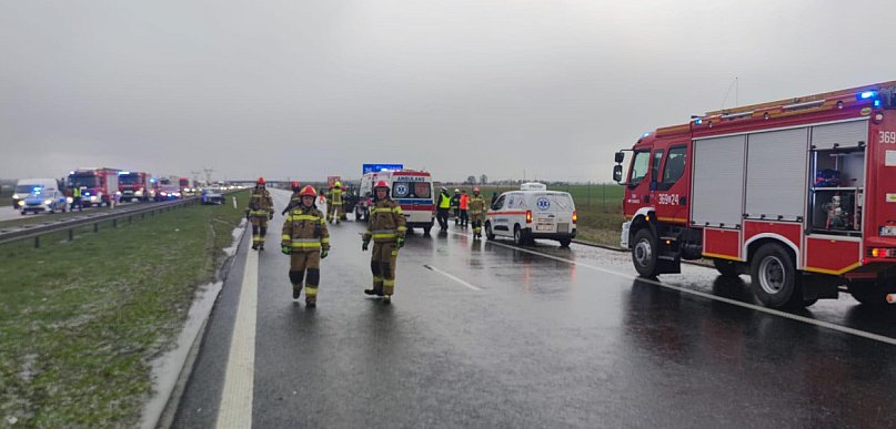 A1 pod Włocławkiem zablokowana. Zderzyły się 4 auta