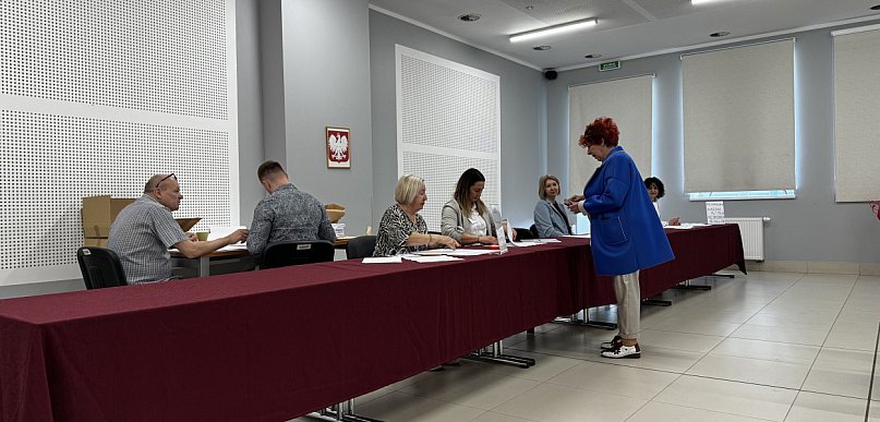 2. tura wyborów: Bardzo niska frekwencja w lokalach we Włocławku [AKTUALIZACJA]