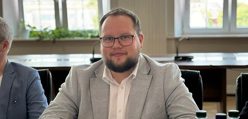 Szok w gminie pod Włocławkiem. 31-letni wójt REZYGNUJE ze stanowiska!