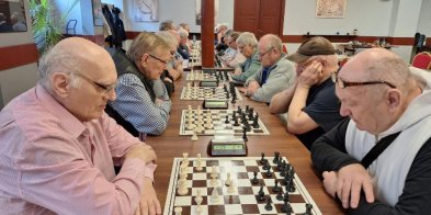 Oldboje z regionu na turnieju we Włocławku. Zacięta rywalizacja na szachownicy-66391