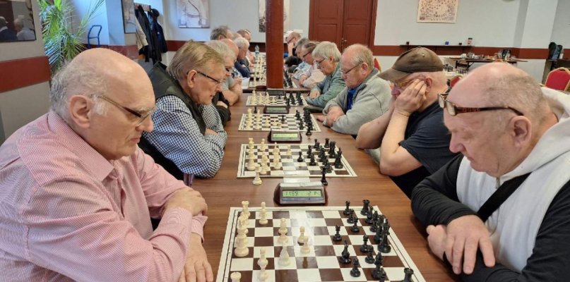 Oldboje z regionu na turnieju we Włocławku. Zacięta rywalizacja na szachownicy - 66391