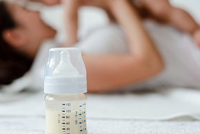 Groźna bakteria w mleku dla niemowląt. Nie podawaj dzieciom!-66757