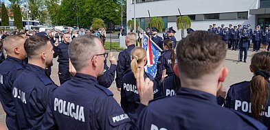 Świeżo po ślubowaniu. Wkrótce rozpoczną służbę we Włocławku-79195