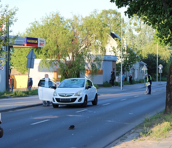 Potrącenie na Płockiej. Pieszy w szpitalu. Ulica nieprzejezdna (FOTO)-79270