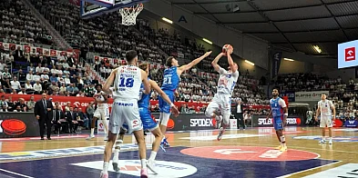 Anwil mocno otwiera play-offy. Toruń pokonany w derbach-79595