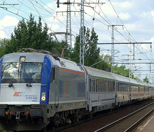 Pasażerowie będą zachwyceni. Premier potwierdził ważne wieści-79738