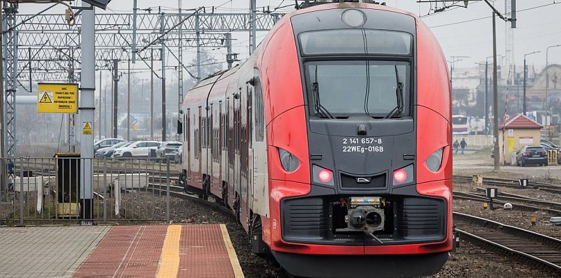 Pociągiem do Ciechocinka. Trwa remont 7-kilometrowej trasy  - 79744