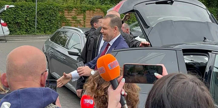 Karol Nawrocki "na pielgrzymce" u Mentzena. -79884
