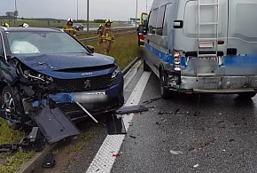 Radiowóz i dwa auta zderzyły się na A1. Policja wśród poszkodowanych-79981