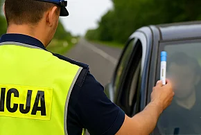 Nie tylko alkomat poszedł w ruch. Włocławska policja zrobiła testy-80001