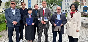 PiS apeluje: "Głos na Nawrockiego to głos za..."