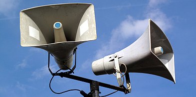 Z tego budynku dobiegnie dźwięk syreny. Nie ma powodów do paniki-80085