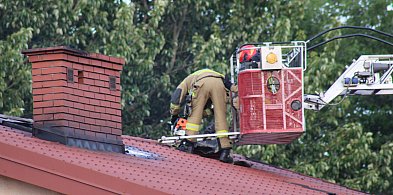 Pożar poddasza domu. Na miejscu 6 zastępów straży (FOTO)-80194