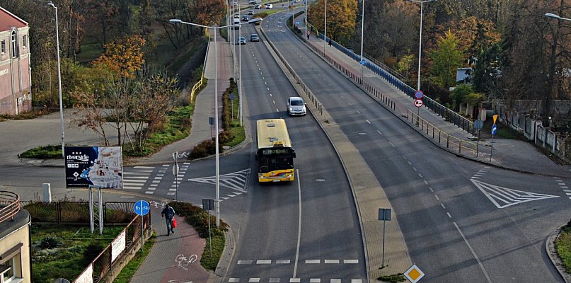 Utrudnienia na trasie autobusów. Te przystanki MPK będą nieczynne - 80364