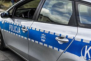 Motocyklista z pasażerką i pieszy na pasach. Dwa groźne wypadki-80721