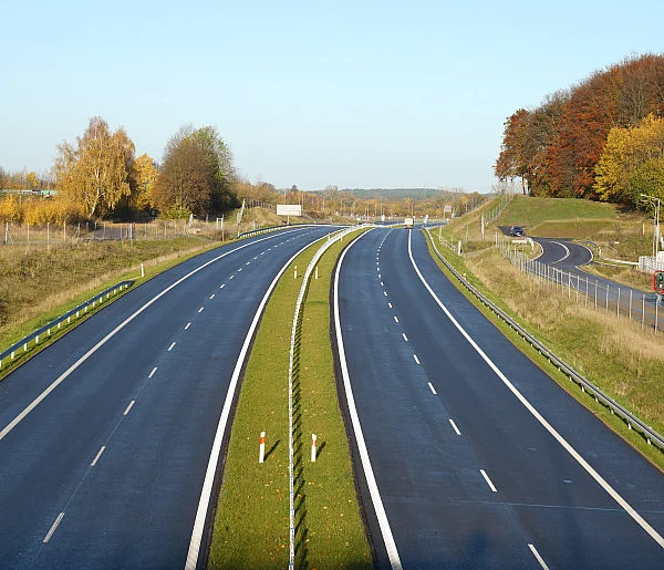 To może uderzyć w portfele urlopowiczów. Ważna decyzja rządu-81032