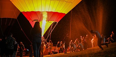 Kolorowe balony rozświetliły park. Takiego widoku dawno nie było! [FOTO]-81082
