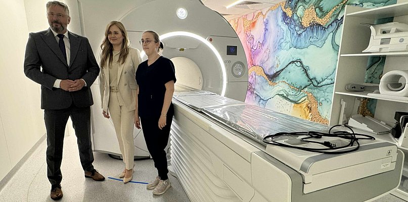 Nowy rozdział dla pacjentów. W PCZ wielka feta i sprzęt z AI - 81159