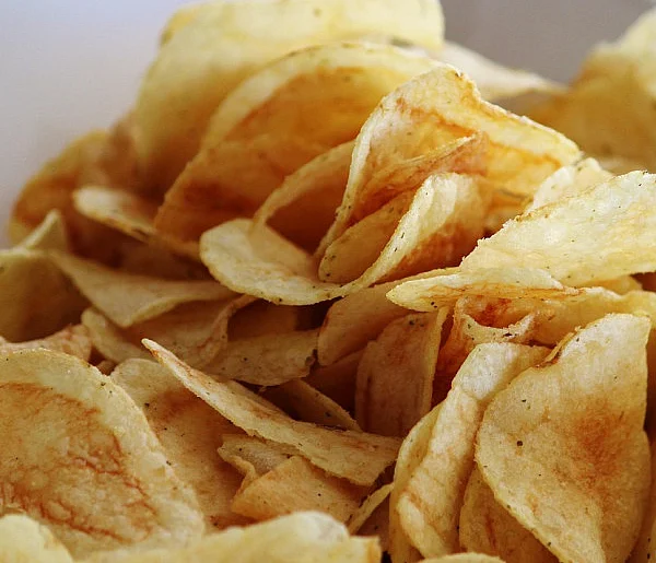 Chipsy Lay’s znikają z półek. W tej partii wykryto niebezpieczne substancje-81306