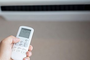 Chłodzisz się klimatyzacją? Oto, co najczęściej robią źle Polacy-81320