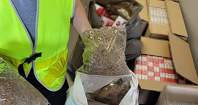 Kilogramy trefnego towaru u 69-latki. Policja zrobiła nalot-81347