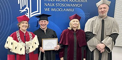 Elity inwestują w wiedzę. Dyplomy EMBA rozdane -81422