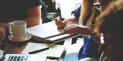 Komunikacja w zespole rozproszonym – jak unikać szumów informacyjnych?