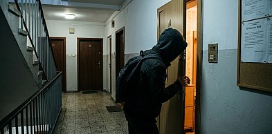 Tak działają złodzieje we Włocławku. Seniorka straciła kosztowności