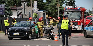 Motocyklista zderzył się z Boltem. Interweniowały służby