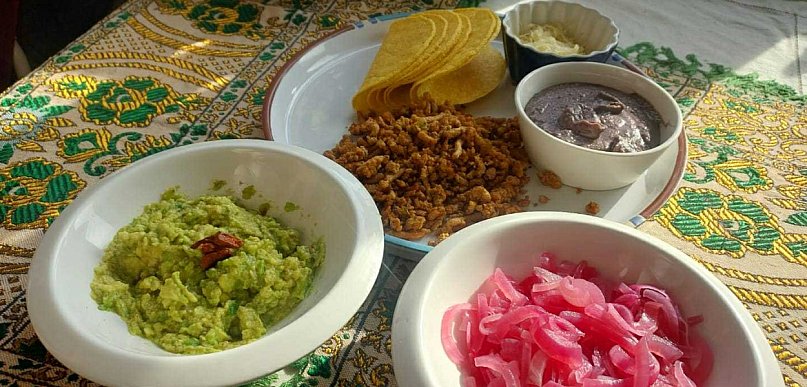 Avocado, fasola i mięso mielone. To tacos, które znikają z talerzy błyskawicznie!