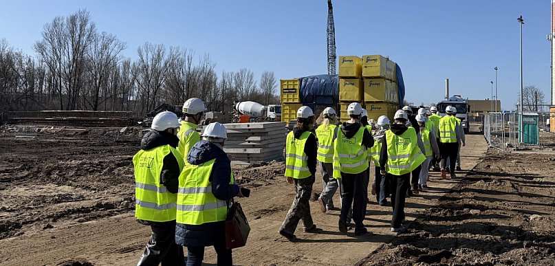 Budowlanka na budowie CEW. Tu teoria spotkała się z praktyką