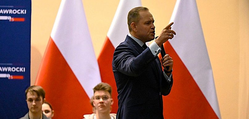 Rok prezydentury Nawrockiego. Krytyków wciąż więcej niż zwolenników