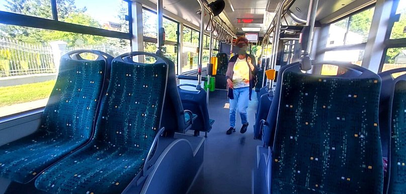 Czy autobus może zastąpić samochód? Sprawdziliśmy to we Włocławku