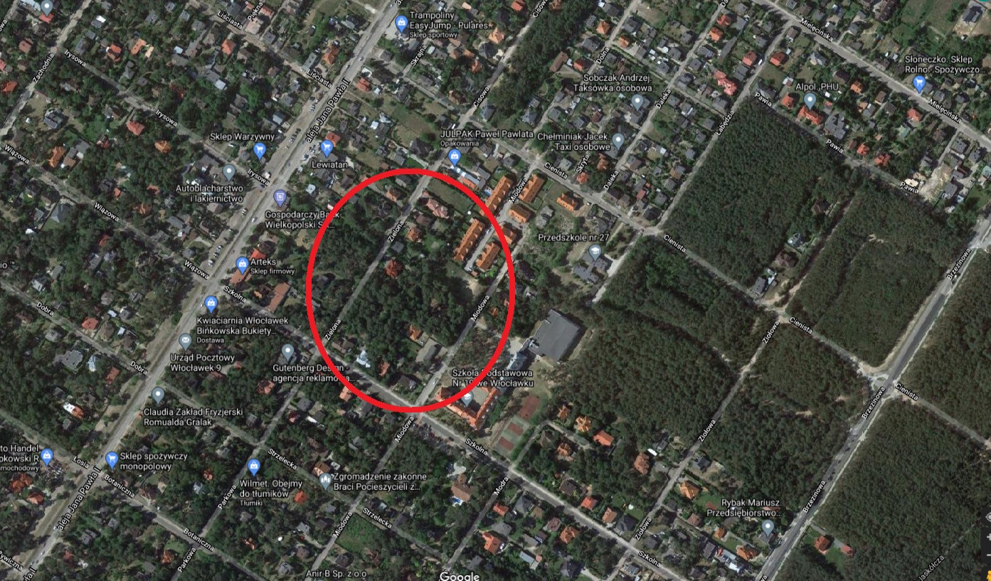 Według urzędników,  pod zabudowę szeregową i bliźniaczą przeznaczono tylko teren między ulicami Cienistą, Zieloną, Parkową, Szkolną i Miodową, na którym już istnieje tego rodzaju zabudowa. Screen z Google Maps